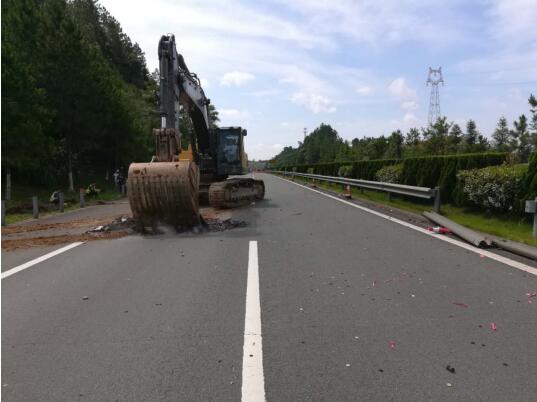 建設大道(dào)延伸段（車站北路至皖贛鐵路）今日破除高速